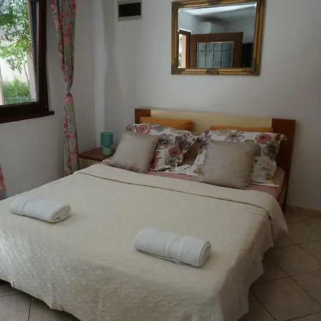 6986b Apartment